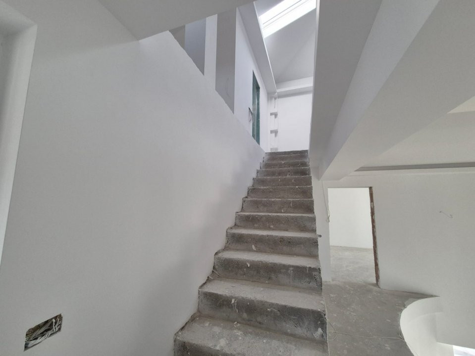 Casa visurilor la vanzare