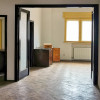 Apartament in bloc interbelic, 2 camere, 80 mp, pretabil AirBnb thumb 9