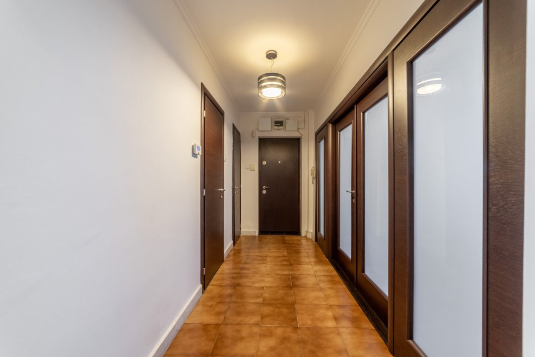 DE INCHIRIAT-Apartament 3 Ultracentral-Pitesti-Piata Vasile Milea!
