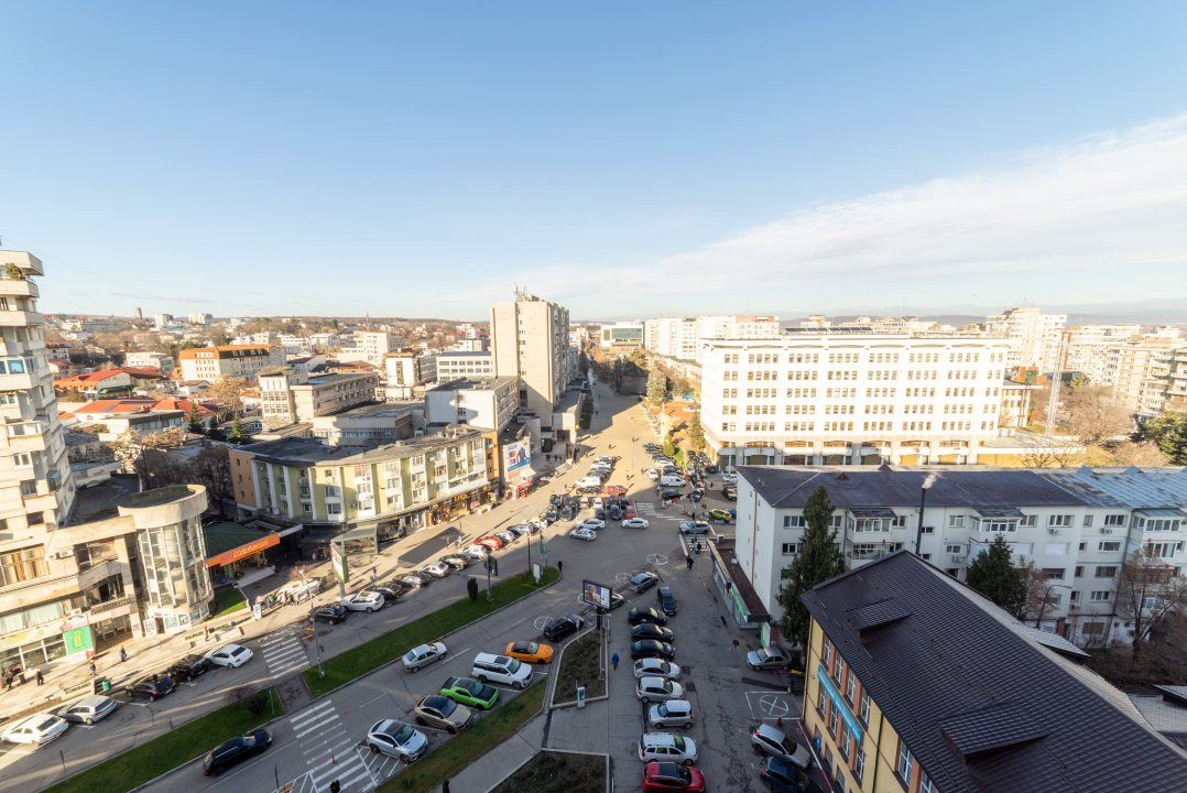 DE INCHIRIAT-Apartament 3 Ultracentral-Pitesti-Piata Vasile Milea!