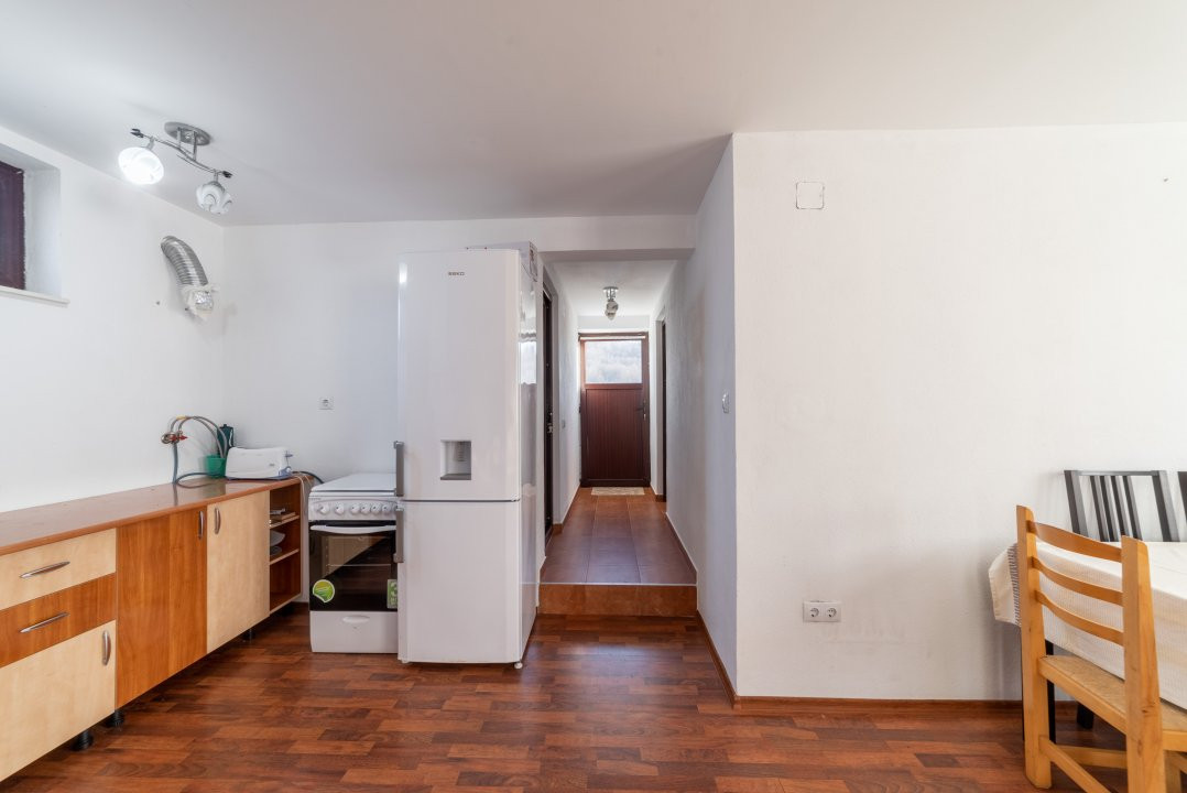 Casă de familie într-o zonă de deal cu peisaje superbe