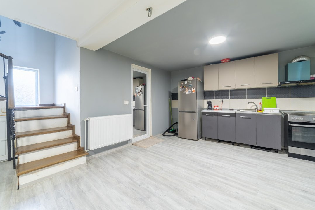 CASA PARTER + MANSARDA CU TEREN GENEROS -   PIRVU ROSU 
