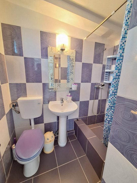 Inchiriere casa cu spatiu comercial Bascov deschidere DN7 