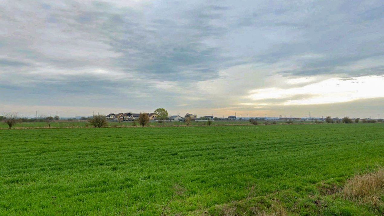Teren Intravilan, 595 mp utili, dubla deschidere la drum, in 1 Decembrie