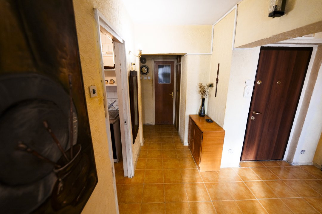 Apartament 4 camere - km 0, cu priveliste uimitoare