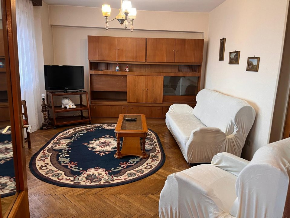 Apartament 4 camere - km 0, cu priveliste uimitoare