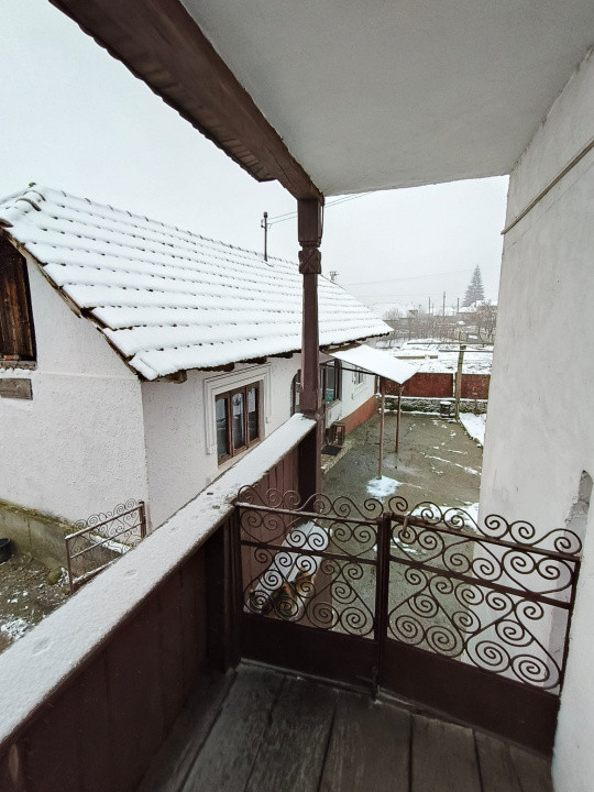 Proprietate rară – 2 case + livadă, vie și teren generos, la 20 km de Târgu Jiu