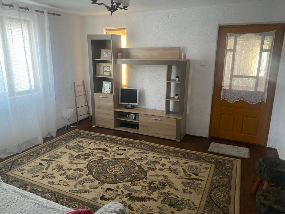 Ofertă! Casă + teren de vânzare la Șomanești, județul Gorj