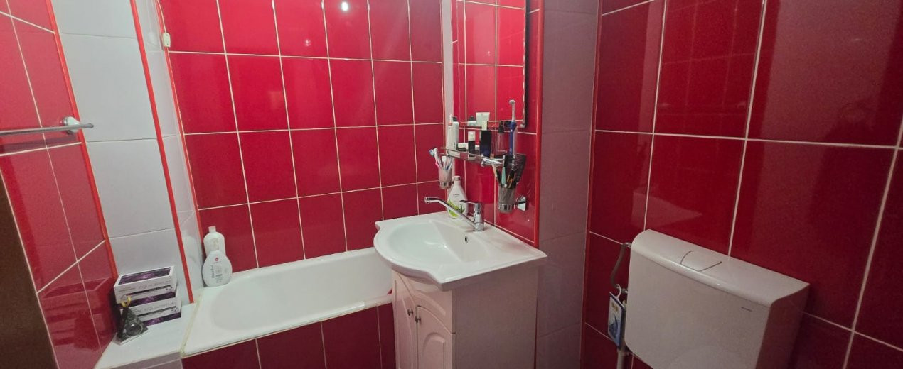 Apartament 4 camere etaj 3