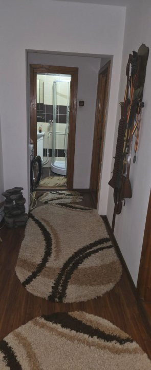 Apartament 4 camere etaj 3