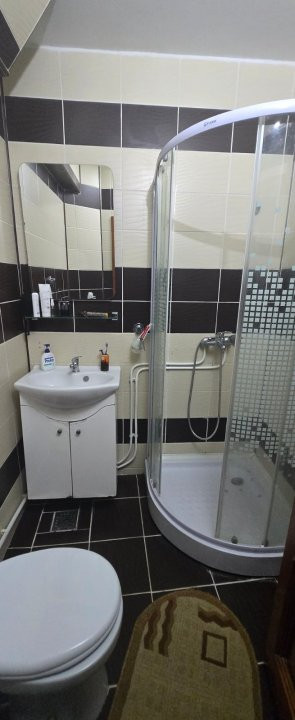 Apartament 4 camere etaj 3