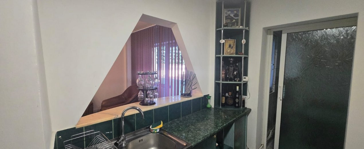 Apartament 4 camere etaj 3