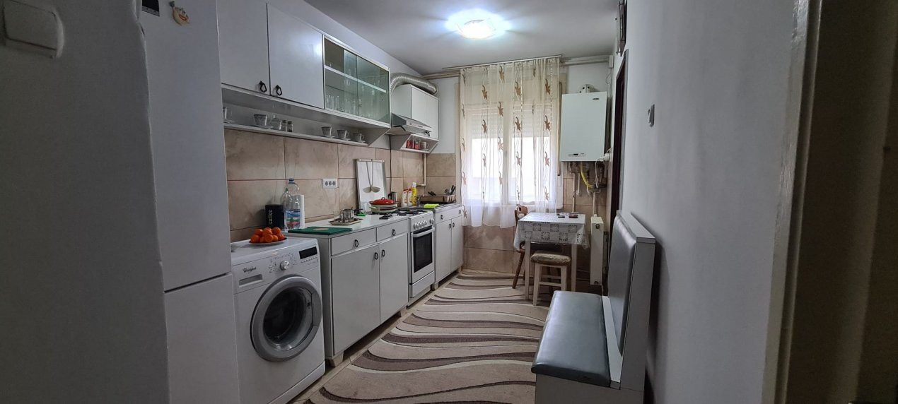 De vânzare Apartament 3 camere Mircești