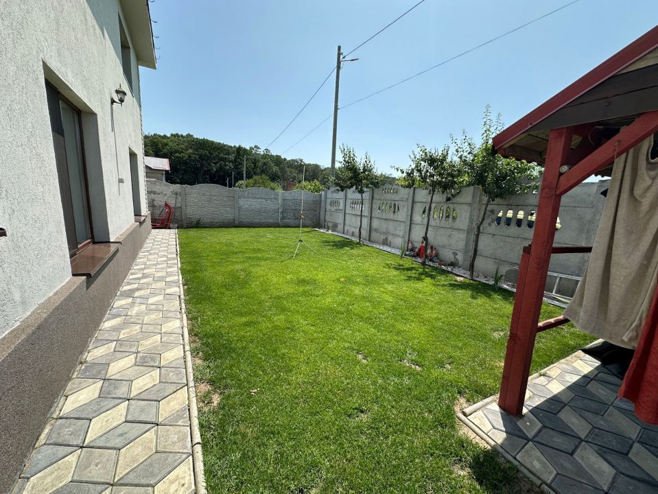 Casa 5 camere Domnesti-Teghes