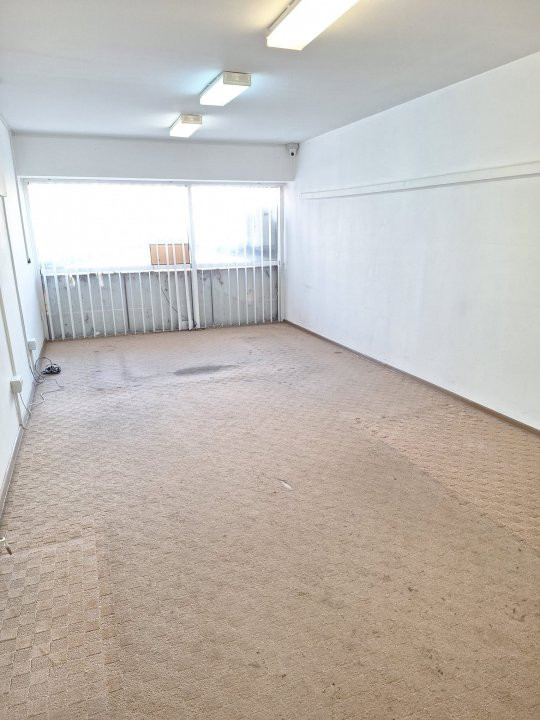 Spatiu comercial 22 mp Ultracentral, etaj 1, intrare prin spate