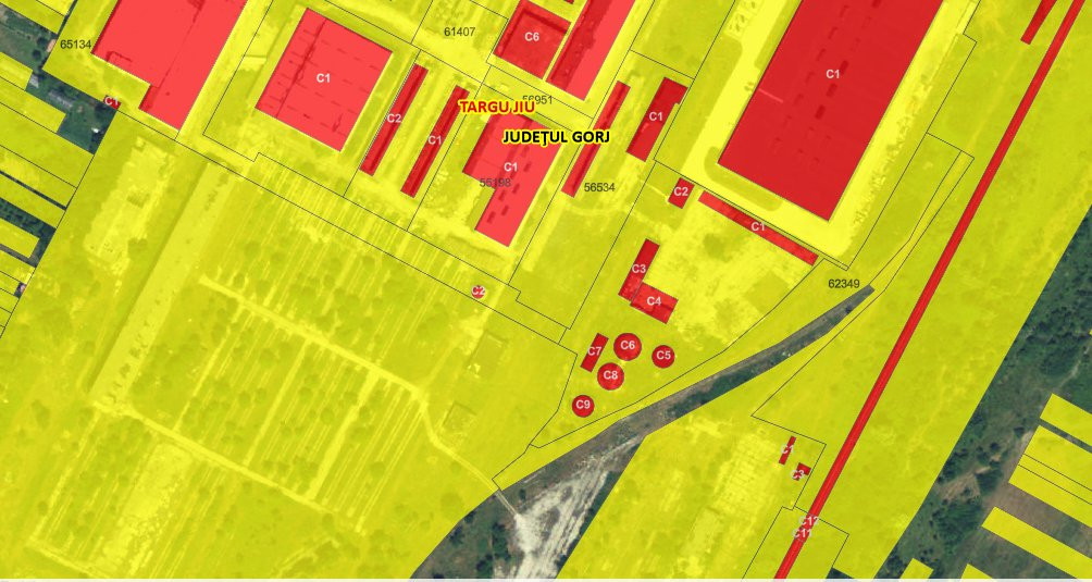 Vând Teren Intravilan cu Construcții Industriale, zona Rostramo 