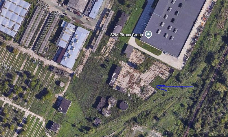 Vând Teren Intravilan cu Construcții Industriale, zona Rostramo 