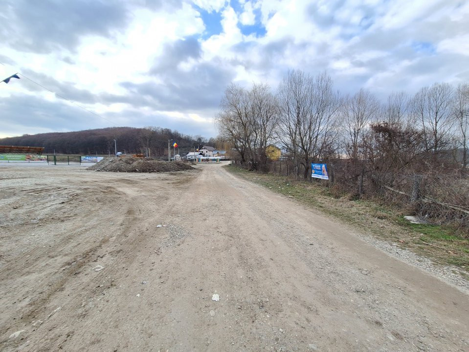 Teren intravilan 1.311 mp Bascov-Brăileni langa padure si zona de agrement