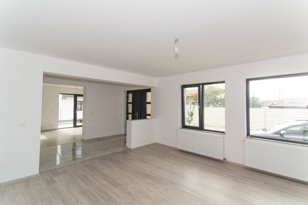 Vila deosebita 4 camere in Mioveni - Comision 0%