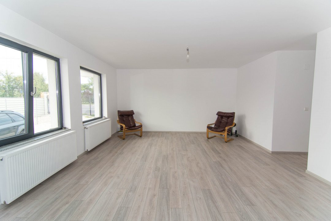 Vila deosebita 4 camere in Mioveni - Comision 0%