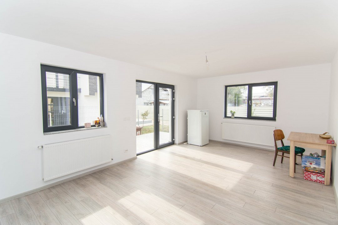 Vila deosebita 4 camere in Mioveni - Comision 0%