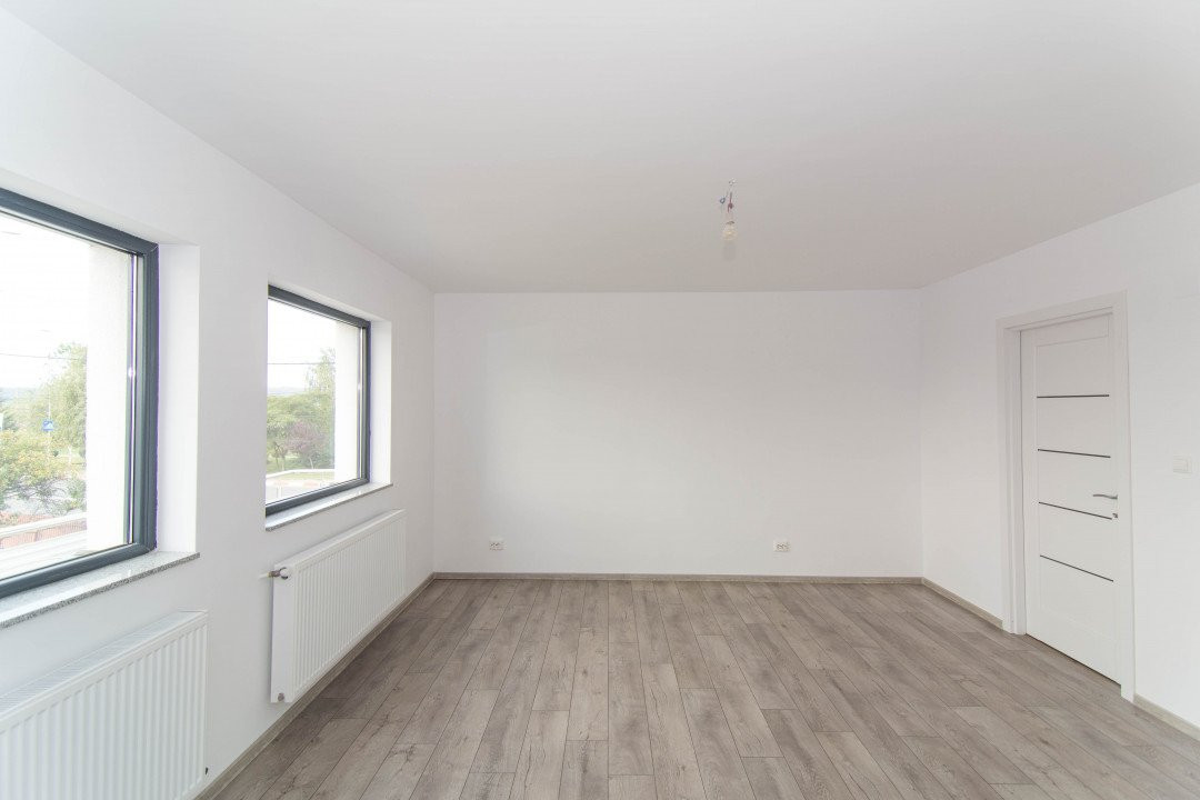 Vila deosebita 4 camere in Mioveni - Comision 0%