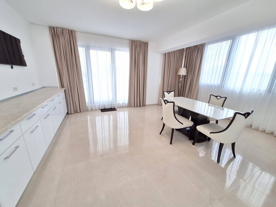 De Inchiriat Penthouse unicat in Pitesti-Parcare Subterană
