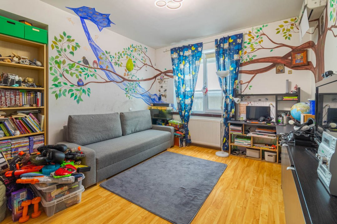 Penthouse Rose Garden cu 4 anotimpuri, 3 camere 