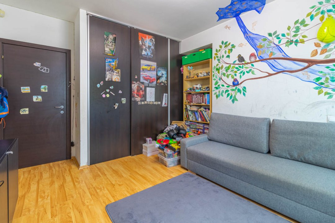 Penthouse Rose Garden cu 4 anotimpuri, 3 camere 