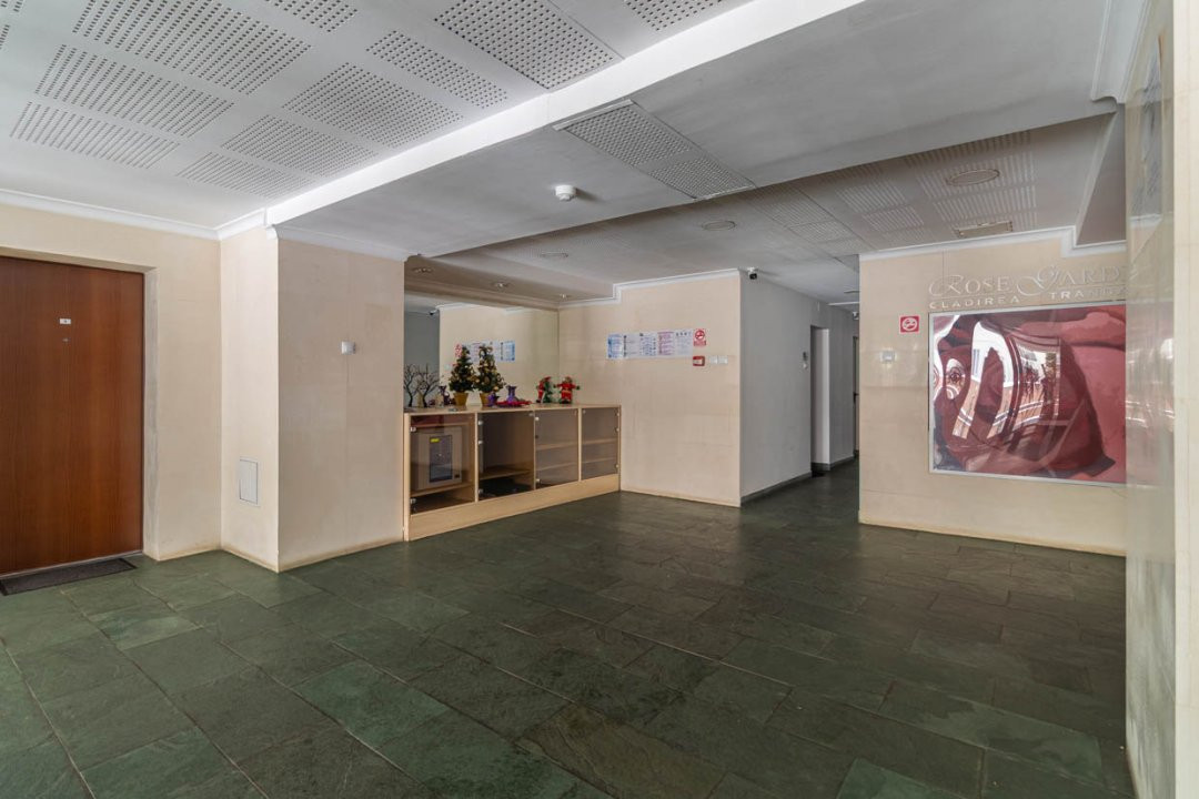 Penthouse Rose Garden cu 4 anotimpuri, 3 camere 