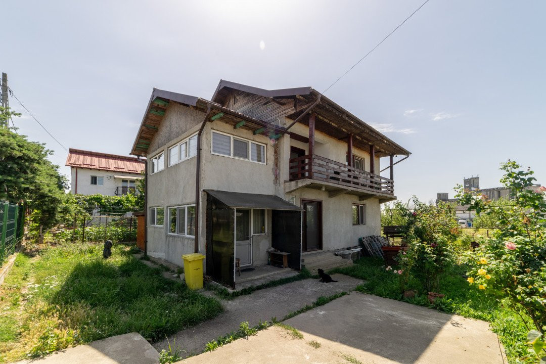Casa 5 camere Oras Costesti!!