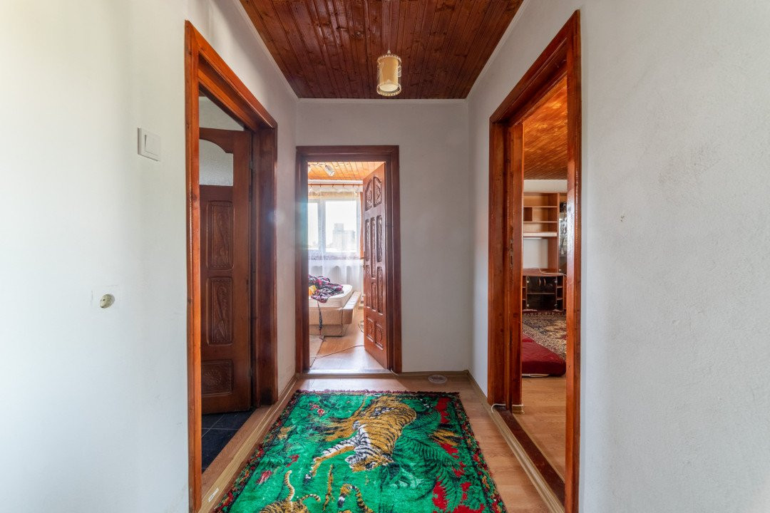 Casa 5 camere Oras Costesti!!