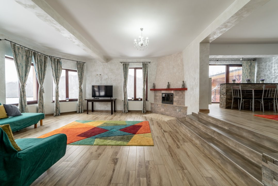 Casa imbratisata de padure - Valea Ursului, Bascov