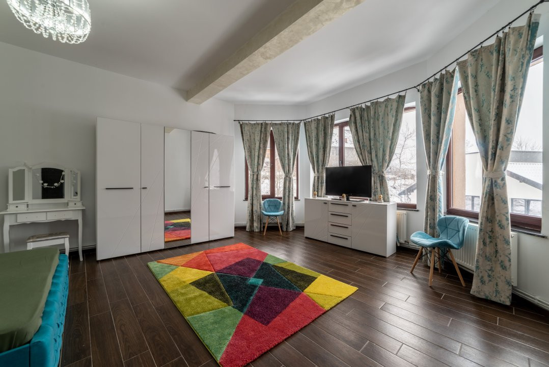 Casa imbratisata de padure - Valea Ursului, Bascov