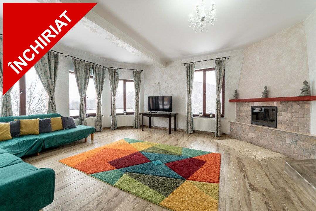 Casa primitoare de închiriat in Valea Ursului-spațiu, natura si liniște