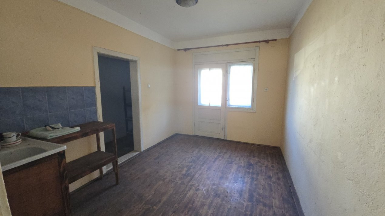De Vânzare Casa/Oportunitate Comercială