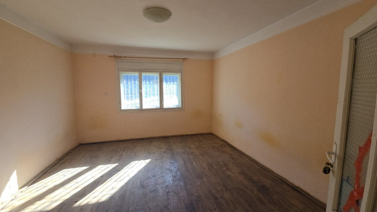 De Vânzare Casa/Oportunitate Comercială