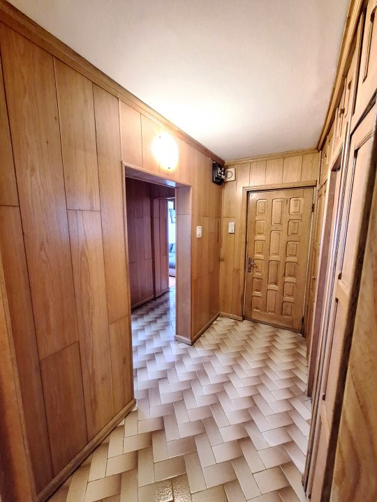 Apartament 4 camere Exercitiu-Bibescu, Etaj 2, centrala termica