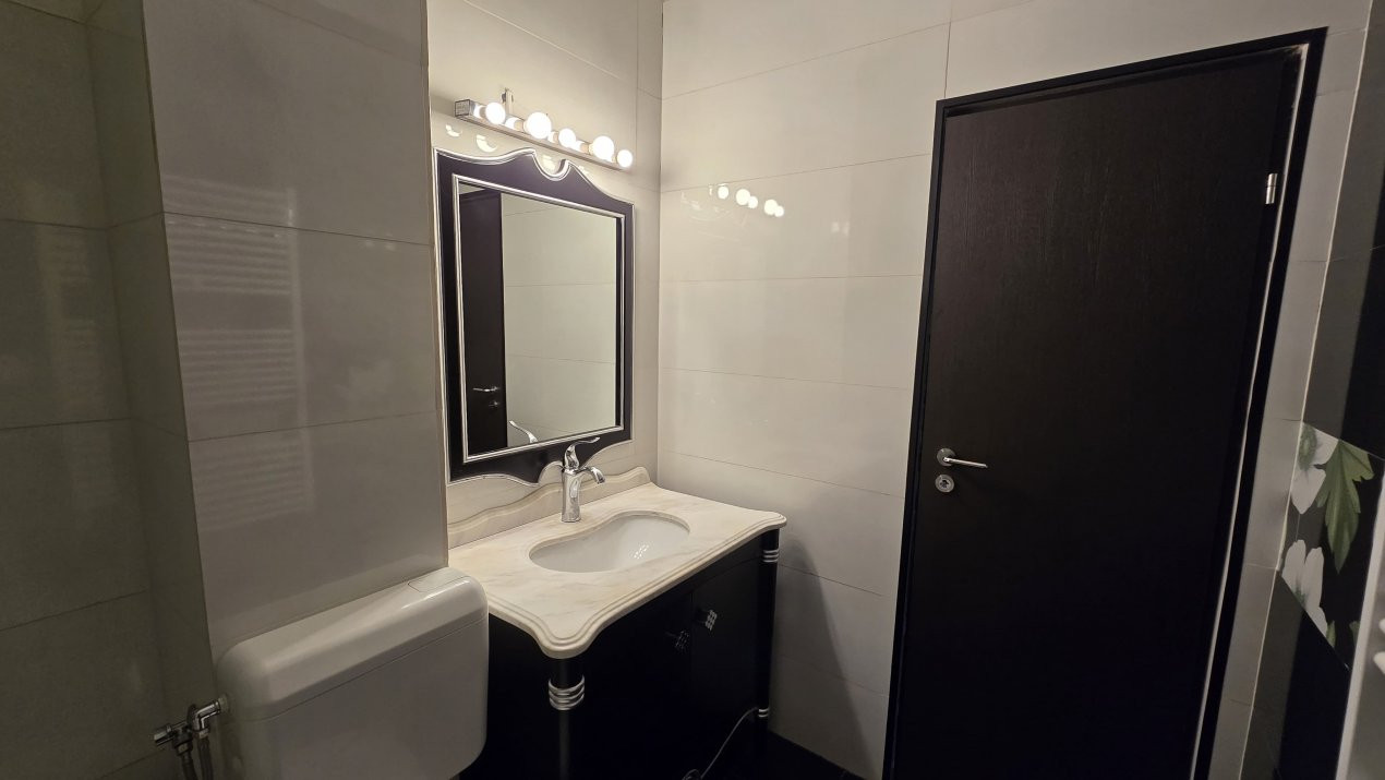 Apartament spatios de 4 camere.