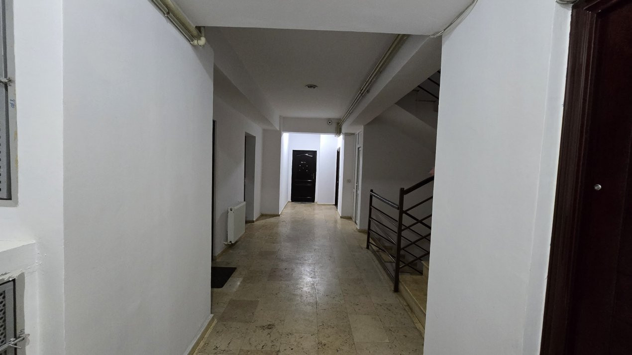 Apartament spatios de 4 camere.