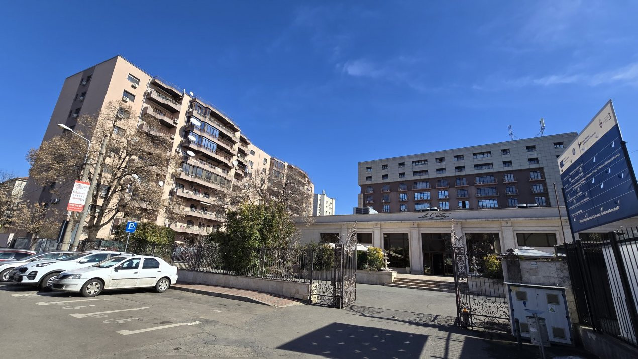 Apartament spatios de 4 camere.