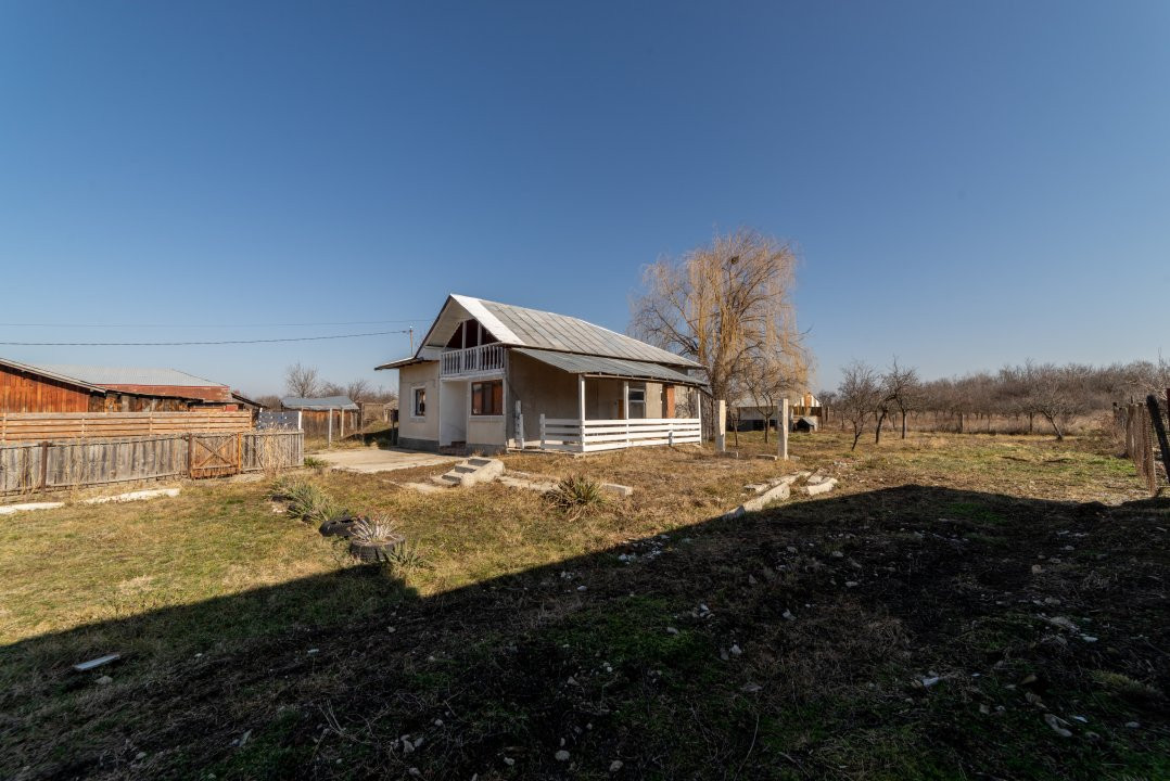  Casa cu teren de 1069 mp Bradu la 10 min de Pitesti!