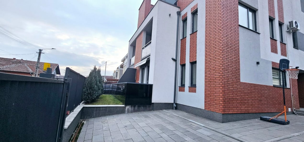 Duplex  modern,luminos-confort,spatiu si priveliste superba