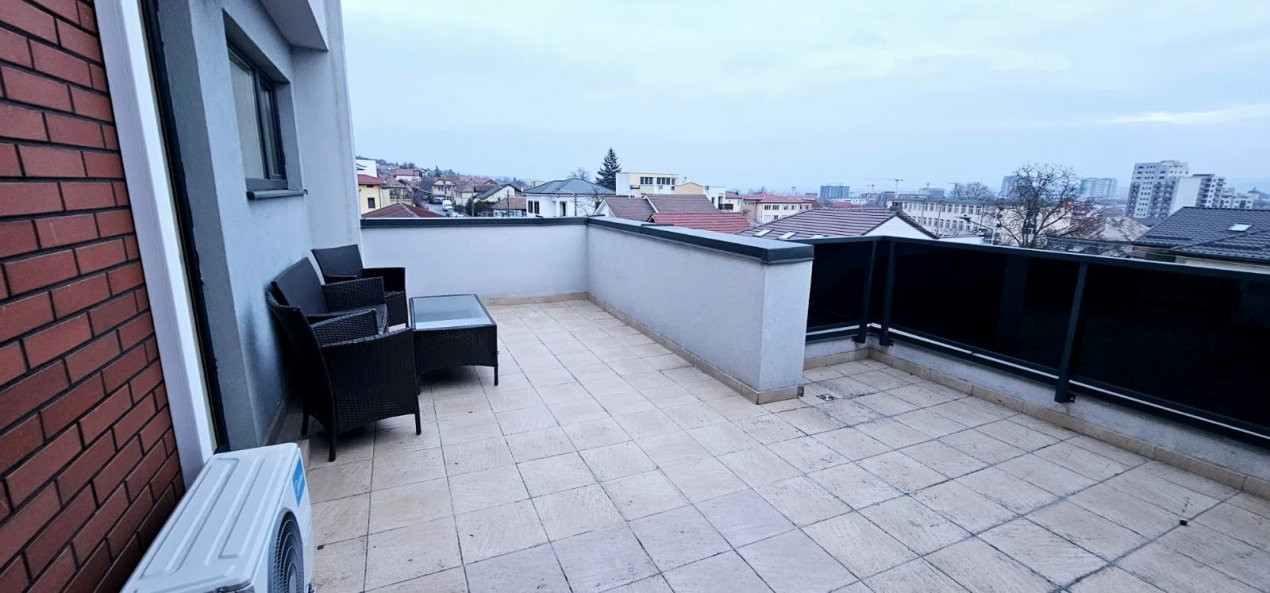 Duplex  modern,luminos-confort,spatiu si priveliste superba
