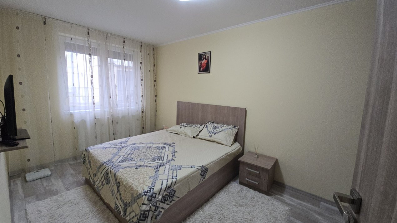 De Închiriat Apartament 2 Camere Central