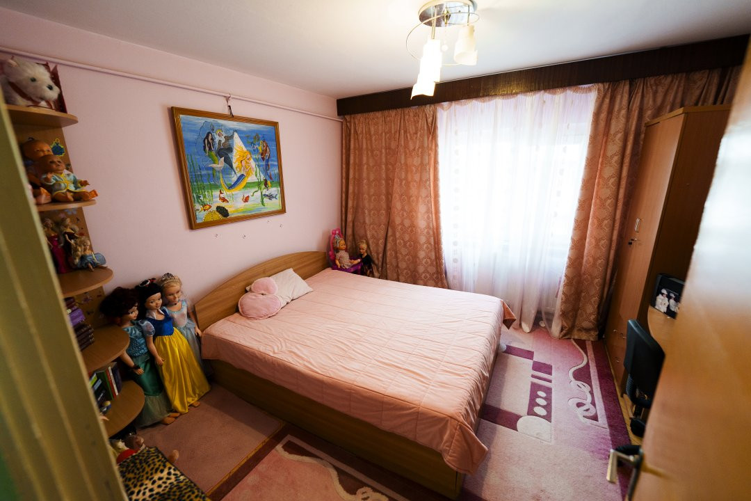 Apartament 3 camere decomandate McDonald‘s