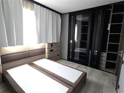  Apartament cu 2 camere de vânzare pe strada Botizului