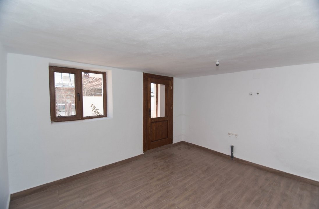 Casa de vanzare in Campulung Muscel - Zona centrala, langa Spitalul Municipal