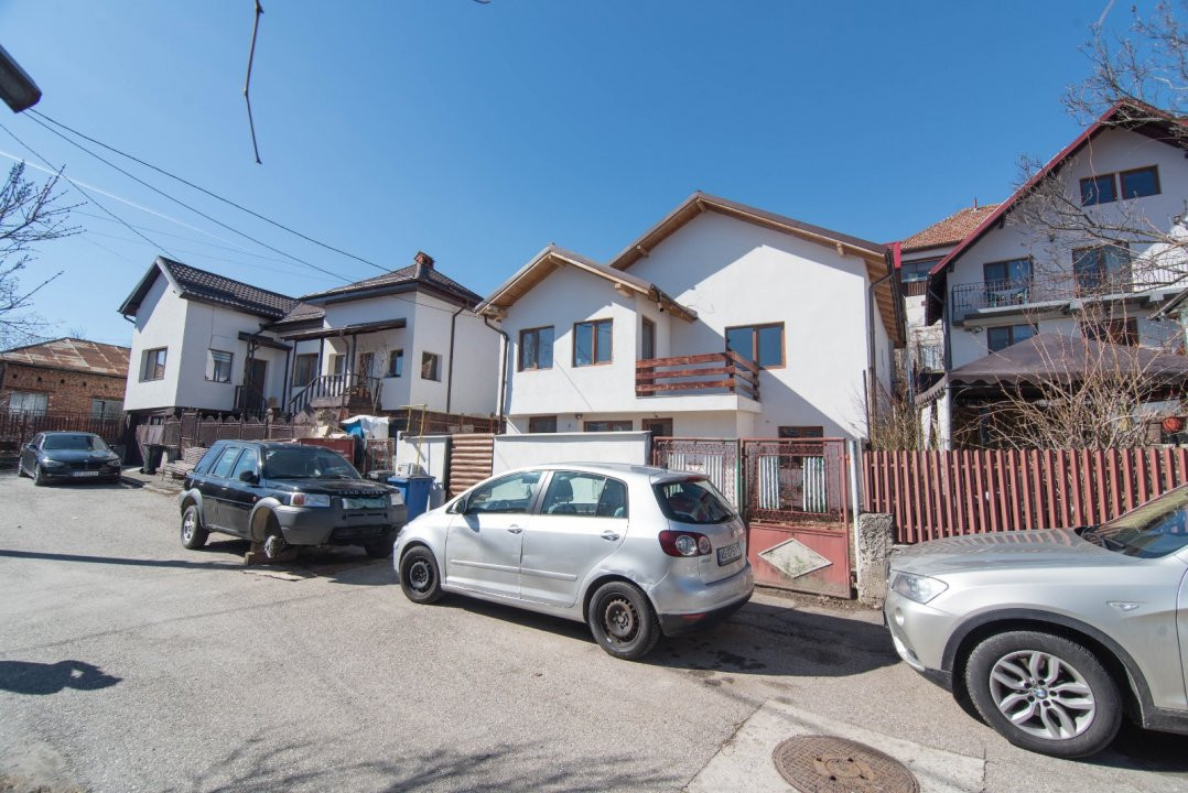 Casa de vanzare in Campulung - Zona centrala, langa Spitalul Municipal