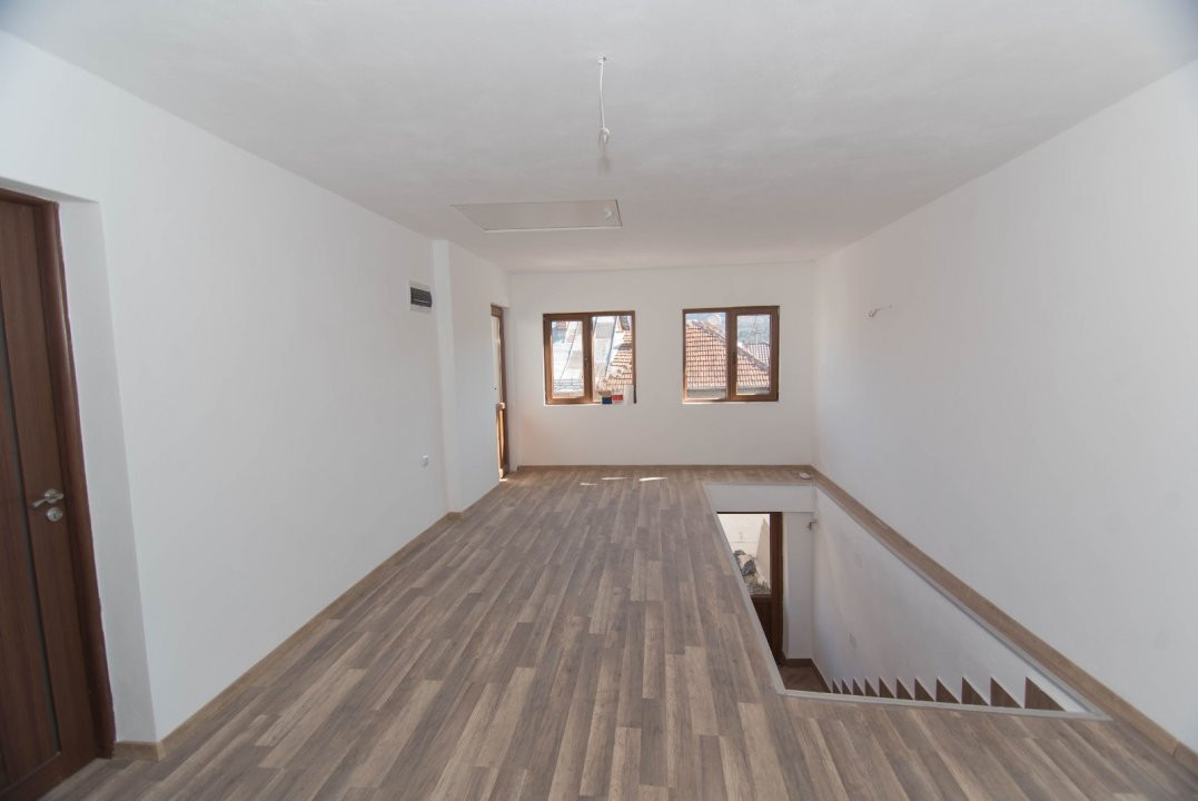 Casa de vanzare in Campulung - Zona centrala, langa Spitalul Municipal